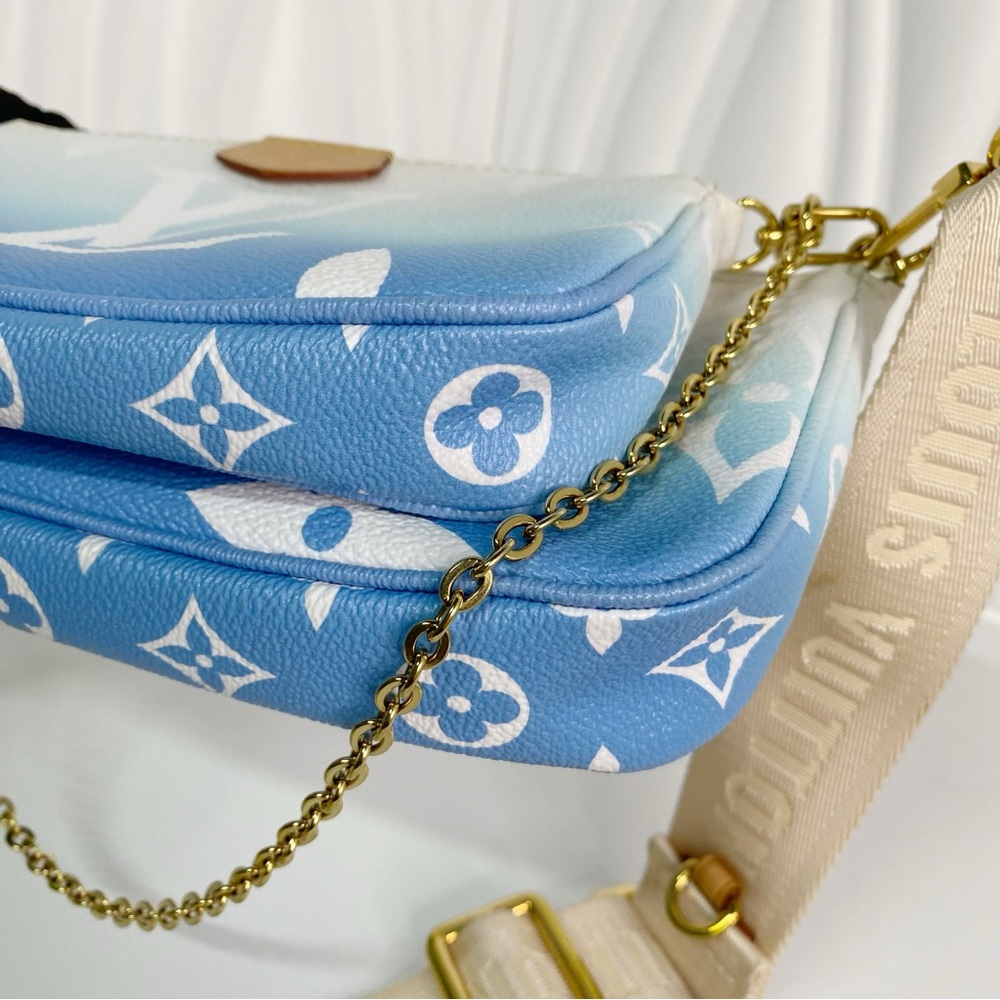 Louis Vuitton Multi Pochette Accessoires By The Pool Monogram Giant Blue - Picture 4 of 7